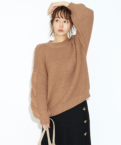 STYLEBLOCK(スタイルブロック)の「ボリュームスリーブケーブルニットセーター(ニット/セーター・レディース・ブラック/ベージュ/ピンク/アイボリー/ブラウン系その他・M)」の3枚目の写真