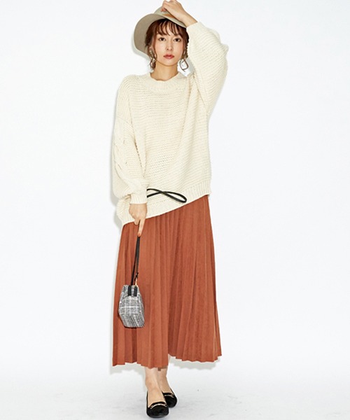 STYLEBLOCK(スタイルブロック)の「ボリュームスリーブケーブルニットセーター(ニット/セーター・レディース・ブラック/ベージュ/ピンク/アイボリー/ブラウン系その他・M)」の2枚目の写真