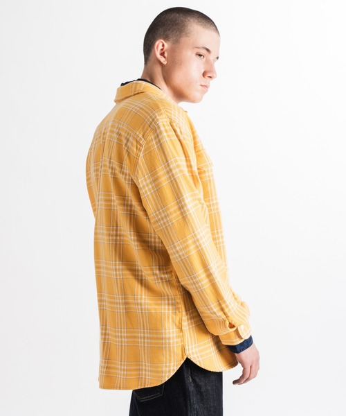 Levi's(リーバイス)の「CLASSIC ワーカーシャツ STANDARD AUDEN GOLDEN APRICOT(シャツ/ブラウス・メンズ・マルチ・L/M/S/XL)」の2枚目の写真