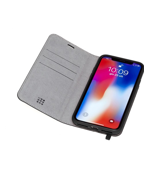MOLESKINE(モレスキン)の「モレスキン iPhone ケース X クラシックブックタイプ ソフトタッチケース リーディング(スマホケース/カバー・メンズ・ブラック/レッド系その他・ONE SIZE)」の4枚目の写真
