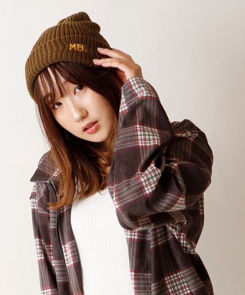 MEI(メイ)の「【MEI】ワンポイントロゴ アクリルニットキャップ(ニットキャップ/ビーニー・メンズ・チャコール/ブラウン/グレー/オリーブドラブ/ブラック/ベージュ・FREE)」の11枚目の写真
