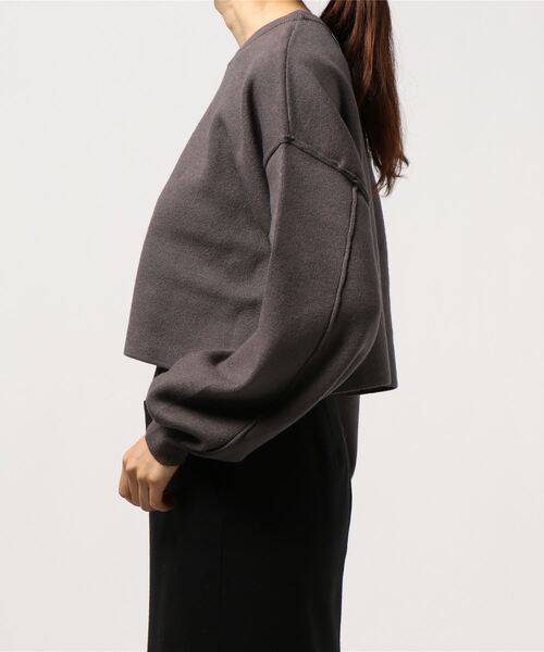 archives(アルシーヴ)の「短丈ニットプルオーバー(ニット/セーター・レディース・モカ/アイボリー/チャコールグレー/ピンクベージュ/ブルー・MEDIUM)」の8枚目の写真