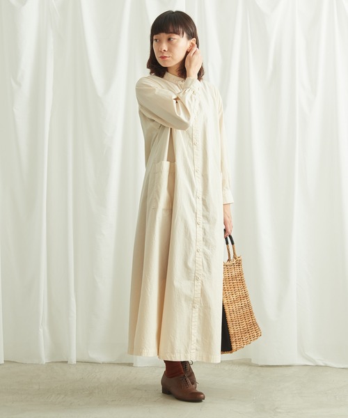 Lene（レネ）の「メイリーギャバ マチ付きコートワンピース