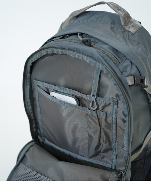 COLEMAN(コールマン)の「【Coleman / コールマン】AITHRIA 25 エスリア(バックパック/リュック・レディース・グレー/ブラック/ホワイト・FREE)」の13枚目の写真