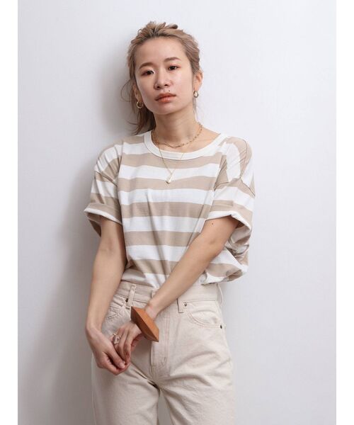 Ungrid(アングリッド)の「ワイドピッチボーダーショートTee(Tシャツ/カットソー・レディース・グリーン/ネイビー/ベージュ・FREE)」の2枚目の写真