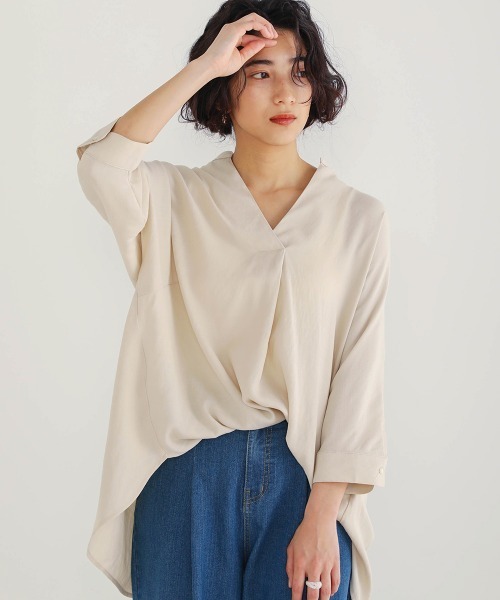 Bou Jeloud（ブージュルード）の「清涼感あるさらさら素材◆スキッパーブラウス（シャツ/ブラウス・レディース・ブラック/ベージュ/カーキ/ブルー・38）」の3枚目の写真