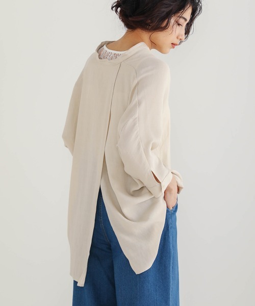 Bou Jeloud（ブージュルード）の「清涼感あるさらさら素材◆スキッパーブラウス（シャツ/ブラウス・レディース・ブラック/ベージュ/カーキ/ブルー・38）」の19枚目の写真