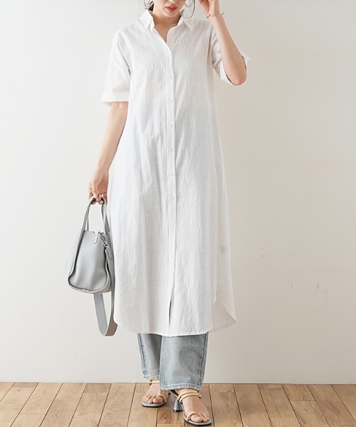 Futier land(フューティアランド)の「ハーフスリーブ開襟シャツワンピース(シャツワンピース・レディース・ホワイト/ブラック/ベージュ/カーキ/モカ/ピンク系その他/グレイッシュブルー/ホワイト系その他2/ブラック系その他2/ブラウン系その他2/ブルー系その他2/ピンク系その他2/カーキ系2・FREE/フリー)」の3枚目の写真