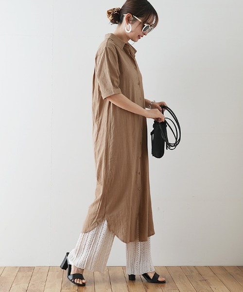 Futier land(フューティアランド)の「ハーフスリーブ開襟シャツワンピース(シャツワンピース・レディース・ホワイト/ブラック/ベージュ/カーキ/モカ/ピンク系その他/グレイッシュブルー/ホワイト系その他2/ブラック系その他2/ブラウン系その他2/ブルー系その他2/ピンク系その他2/カーキ系2・FREE/フリー)」の17枚目の写真