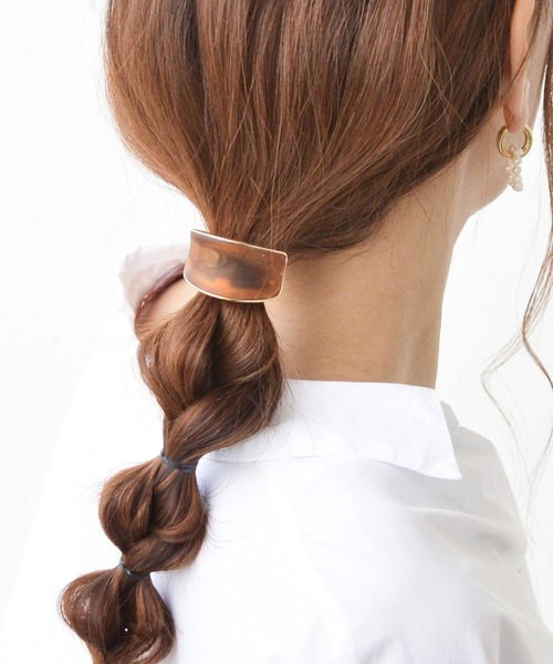 ma chere Cosette?(マシェールコゼット)の「マーブルアクリルカーブヘアゴム(ヘアゴム・レディース・ベージュ/ブラウン/グレー・FREE)」の1枚目の写真