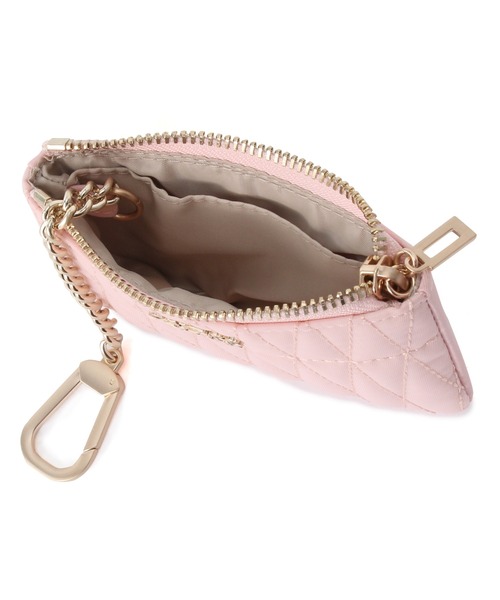 Guess（ゲス）の「LAYLA Zip Pouch（パスケース）」 WEAR