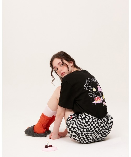 KIRSH(キルシー)の「『KIRSH/キルシー』SOFT MIDDLE CHERRY T-SHIRT KH/ソフトミドルチェリープリント半袖Tシャツ(Tシャツ/カットソー・レディース・ホワイト/ブラック・FREE)」の14枚目の写真