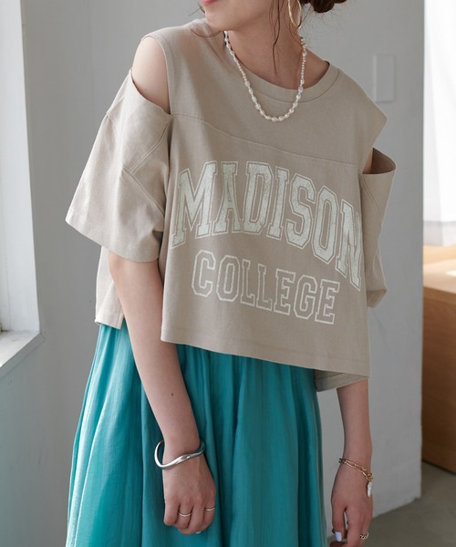 DISCOAT（ディスコート）の「カレッジロゴ肩開きショートTシャツ（Tシャツ/カットソー・レディース・チャコールグレー/ライトグレー/オフホワイト・FREE）」の13枚目の写真