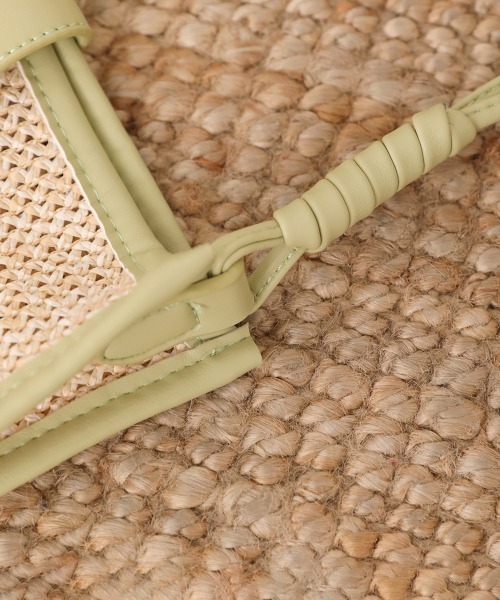 Bab（バブ）の「配色カラーショルダーバッグ（ショルダーバッグ・レディース・イエロー/ホワイト/ライトグリーン・ONESIZE）」の7枚目の写真