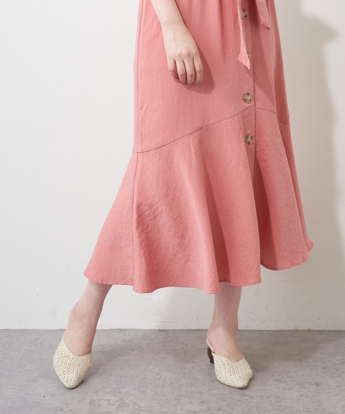 natural couture(ナチュラルクチュール)の「釦あきマーメイド2WAYワンピース(ワンピース・レディース・ブラック/ベージュ/カーキ/ストライプ/サーモンピンク・FREE)」の12枚目の写真