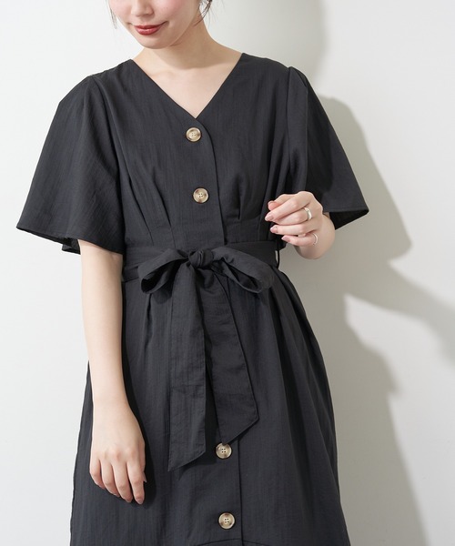 natural couture(ナチュラルクチュール)の「釦あきマーメイド2WAYワンピース(ワンピース・レディース・ブラック/ベージュ/カーキ/ストライプ/サーモンピンク・FREE)」の10枚目の写真
