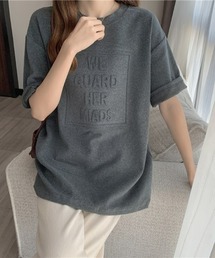 エンボス加工ロゴTシャツ
