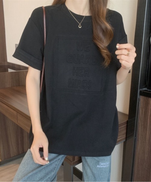 sakishimatokyo(サキシマトーキョー)の「エンボス加工ロゴTシャツ(Tシャツ/カットソー・レディース・ホワイト/ブラック/ベージュ/ブルー/チャコールグレー/ブラウン・FREE)」の3枚目の写真