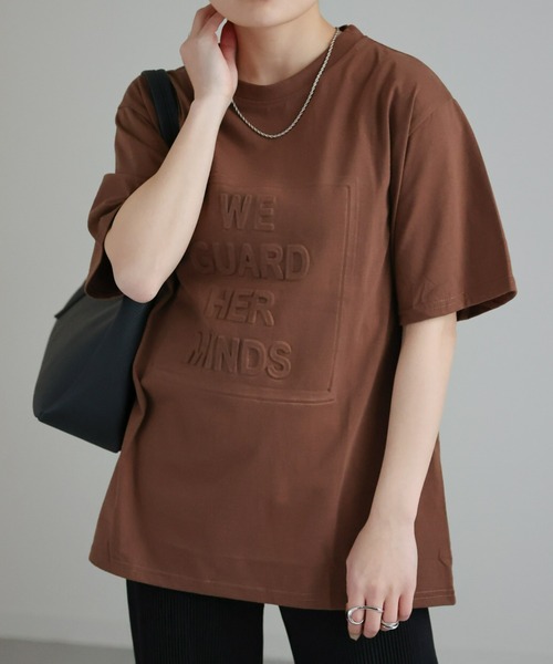 エンボス加工ロゴTシャツ オーバーサイズ ユニセックス