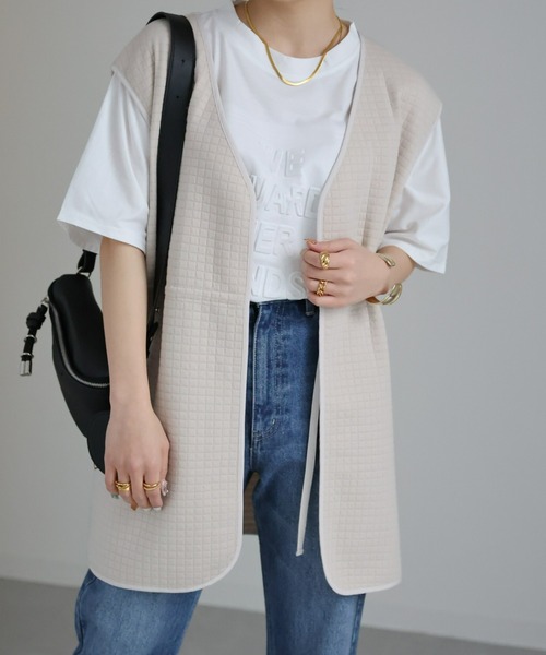 sakishimatokyo(サキシマトーキョー)の「エンボス加工ロゴTシャツ(Tシャツ/カットソー・レディース・ホワイト/ブラック/ベージュ/ブルー/チャコールグレー/ブラウン・FREE)」の8枚目の写真