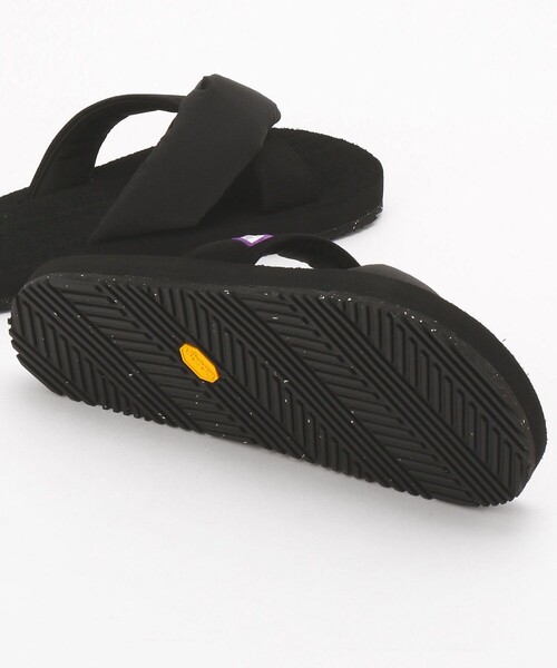 THE NORTH FACE PURPLE LABEL（ザ ノースフェイス パープルレーベル）の「THE NORTH FACE/ザ ノース フェイス Lounge Nuptse Sandal（サンダル・レディース・ブラック/ベージュ・10）」の10枚目の写真