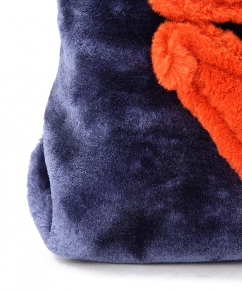 Another Edition（アナザーエディション）の「CASSELINIリップクラッチ/ CASSELINI LIP CLT（クラッチバッグ・レディース・ベージュ/ネイビー・フリー）」の4枚目の写真