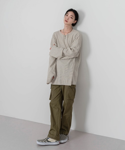 FOLLOWIN（フォロウィン）の「[FLW MADE] 【UNISEX】ワイドネックロングTシャツ（Tシャツ/カットソー・メンズ・ブラック/グレー/アイボリー・FREE）」の20枚目の写真