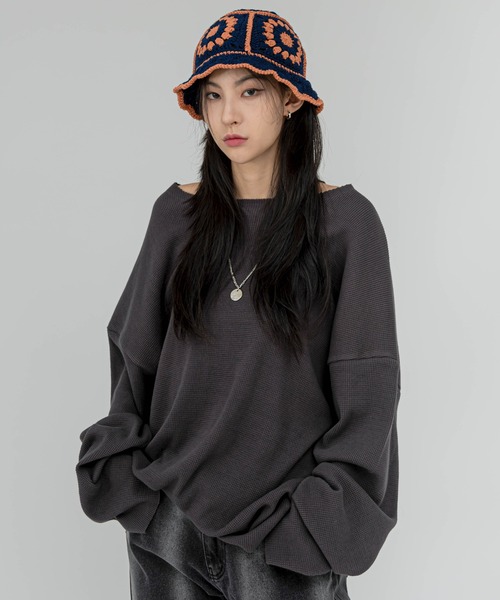 FOLLOWIN（フォロウィン）の「[FLW MADE] 【UNISEX】ワイドネックロングTシャツ（Tシャツ/カットソー・メンズ・ブラック/グレー/アイボリー・FREE）」の18枚目の写真