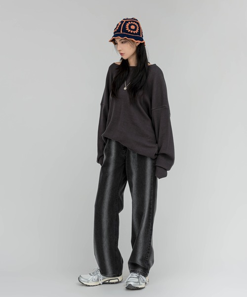 FOLLOWIN（フォロウィン）の「[FLW MADE] 【UNISEX】ワイドネックロングTシャツ（Tシャツ/カットソー・メンズ・ブラック/グレー/アイボリー・FREE）」の10枚目の写真