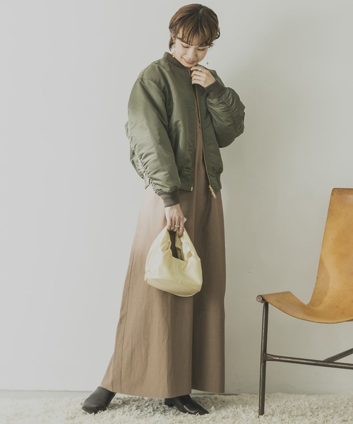 URBAN RESEARCH（アーバンリサーチ）の「機能中綿MA-1(高機能中綿素材使用)（ブルゾン・レディース・ブラック/カーキ・FREE）」の7枚目の写真