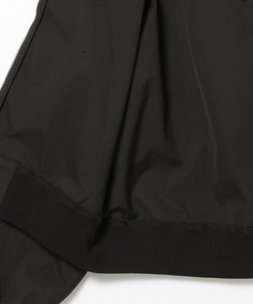 VAPORIZE(ヴェイパライズ)の「VAPORIZE / Active Parka(ブルゾン・メンズ・ブラック/ラベンダー・SMALL/MEDIUM/LARGE/X-LARGE)」の13枚目の写真