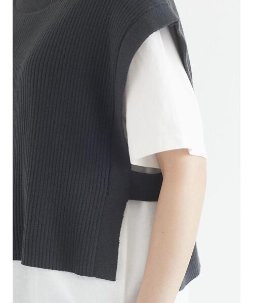 Green　Parks（グリーンパークス）の「バック釦ニットベスト＊（ベスト・レディース・チャコールグレー/パープル/ライトベージュ・FREE）」の20枚目の写真