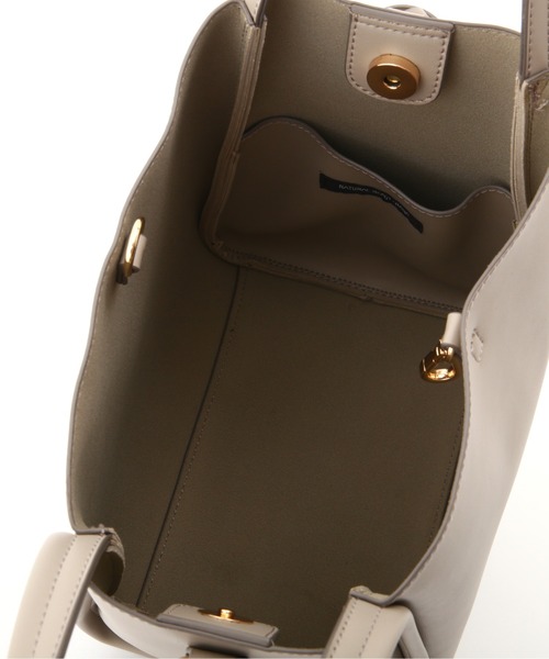 NATURAL BEAUTY BASIC（ナチュラルビューティーベーシック）の「トゥーフェイストート（トートバッグ・レディース・ベージュ/グレー/ブルー・ﾌﾘ-）」の11枚目の写真