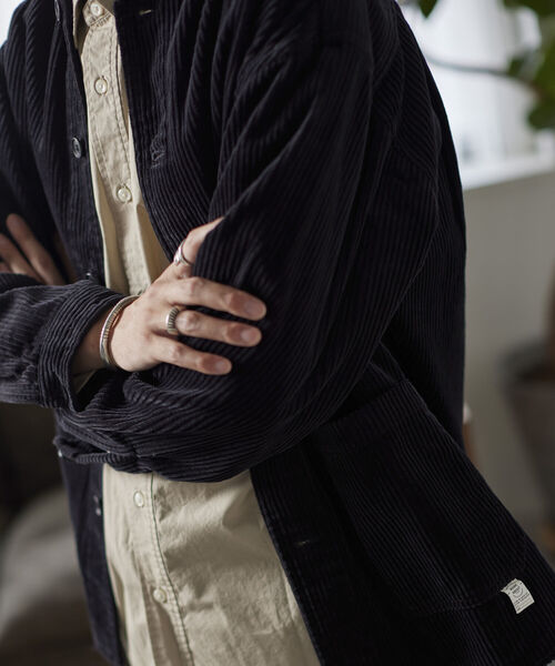 NOLLEY'S goodman(ノーリーズグッドマン)の「【WORK ABOUT/ワークアバウト】MAO JACKET コーデュロイ バンドカラー マオカラー シャツ ブルゾン(ノーカラージャケット・メンズ・ベビーピンク/イエロー/ブラック・L/S/M/LL)」の21枚目の写真