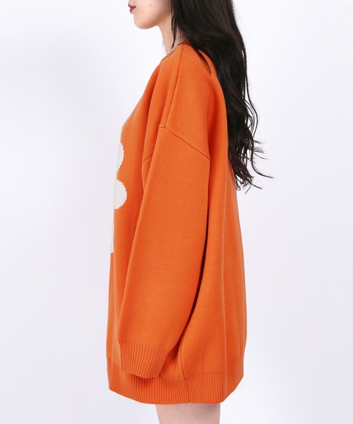 WC（ダブル シー）の「フラワーモチーフビッグニット（ニット/セーター・レディース・オレンジ/グリーン/ブラック・FREE）」の7枚目の写真