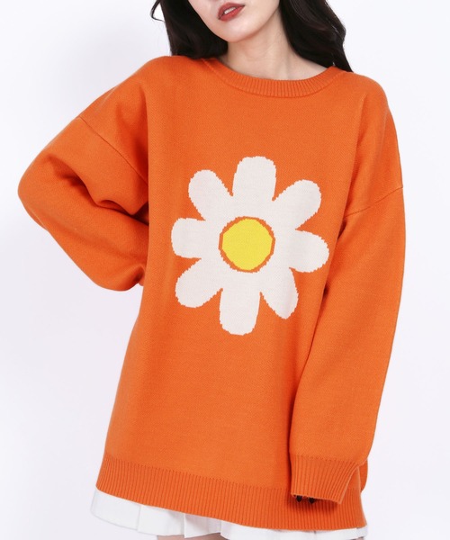 WC（ダブル シー）の「フラワーモチーフビッグニット（ニット/セーター・レディース・オレンジ/グリーン/ブラック・FREE）」の5枚目の写真