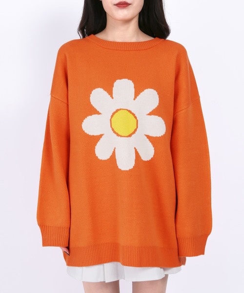 WC（ダブル シー）の「フラワーモチーフビッグニット（ニット/セーター・レディース・オレンジ/グリーン/ブラック・FREE）」の6枚目の写真