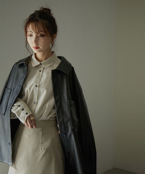 Fashion Letter（ファッションレター）の「フェイクレザーオーバーサイズシャツジャケット（ライダースジャケット・レディース・アイボリー/ブラック・M）」の16枚目の写真