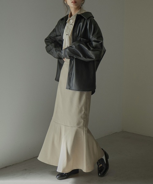 Fashion Letter（ファッションレター）の「フェイクレザーオーバーサイズシャツジャケット（ライダースジャケット・レディース・アイボリー/ブラック・M）」の9枚目の写真