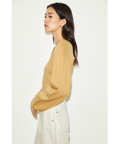 THROW by SLY（スローバイスライ）の「THROW VOLUME SLEEVE HG TOPS/ボリュームスリーブハイゲージトップス（ニット/セーター・レディース・ベージュ/ブラック/レッド・FREE）」の12枚目の写真