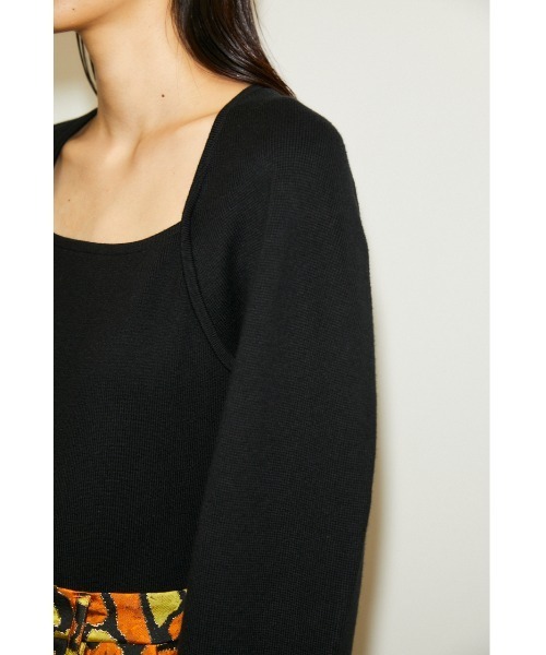 THROW by SLY（スローバイスライ）の「THROW VOLUME SLEEVE HG TOPS/ボリュームスリーブハイゲージトップス（ニット/セーター・レディース・ベージュ/ブラック/レッド・FREE）」の9枚目の写真