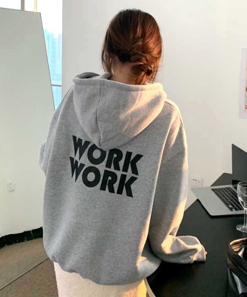 MANGROVE（マングローブ）の「" work work " ビッグパーカー（パーカー・レディース・ブラック/グレー・FREE）」の6枚目の写真