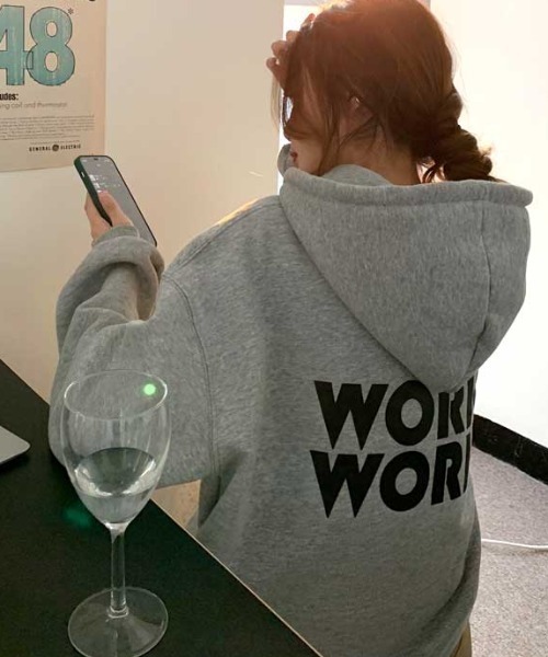 MANGROVE（マングローブ）の「" work work " ビッグパーカー（パーカー・レディース・ブラック/グレー・FREE）」の12枚目の写真