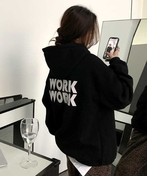 MANGROVE（マングローブ）の「" work work " ビッグパーカー（パーカー・レディース・ブラック/グレー・FREE）」の17枚目の写真