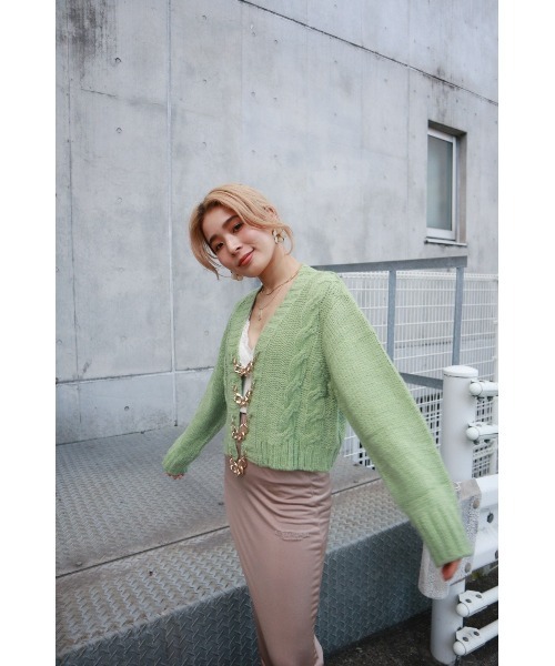 FIG&VIPER（フィグアンドバイパー）の「チェーン付きショートニットTOP（カーディガン/ボレロ・レディース・ライトグリーン/パープル/オレンジ・FREE）」の16枚目の写真