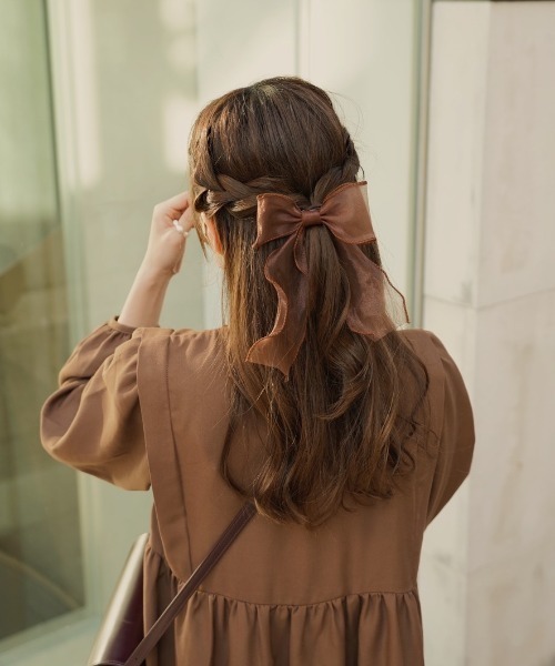 moi tytto（モイテュット）の「使い回しリボンゴムセット（オリジナルポーチセット）（ヘアゴム・レディース・ブラウン/ブラック×ホワイト・FREE）」の2枚目の写真