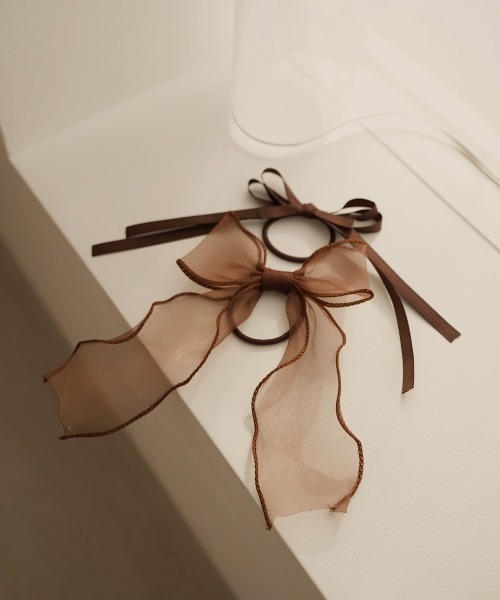 moi tytto（モイテュット）の「使い回しリボンゴムセット（オリジナルポーチセット）（ヘアゴム・レディース・ブラウン/ブラック×ホワイト・FREE）」の4枚目の写真