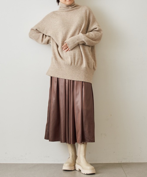 Whim Gazette（ウィムガゼット）の「ラフライトタートルネックプル