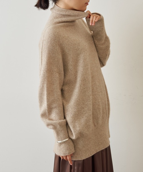 Whim Gazette（ウィムガゼット）の「ラフライトタートルネックプル