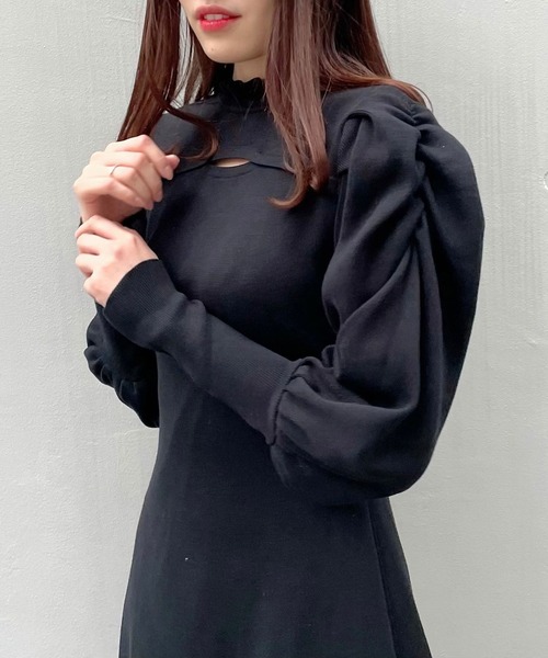 titty＆Co. PETIT（ティティアンドコープティ）の「【titty&Co.PETIT】プチハイネックボリュームスリーブニットワンピース（ワンピース・レディース・ブラック/ベージュ・FREE）」の13枚目の写真